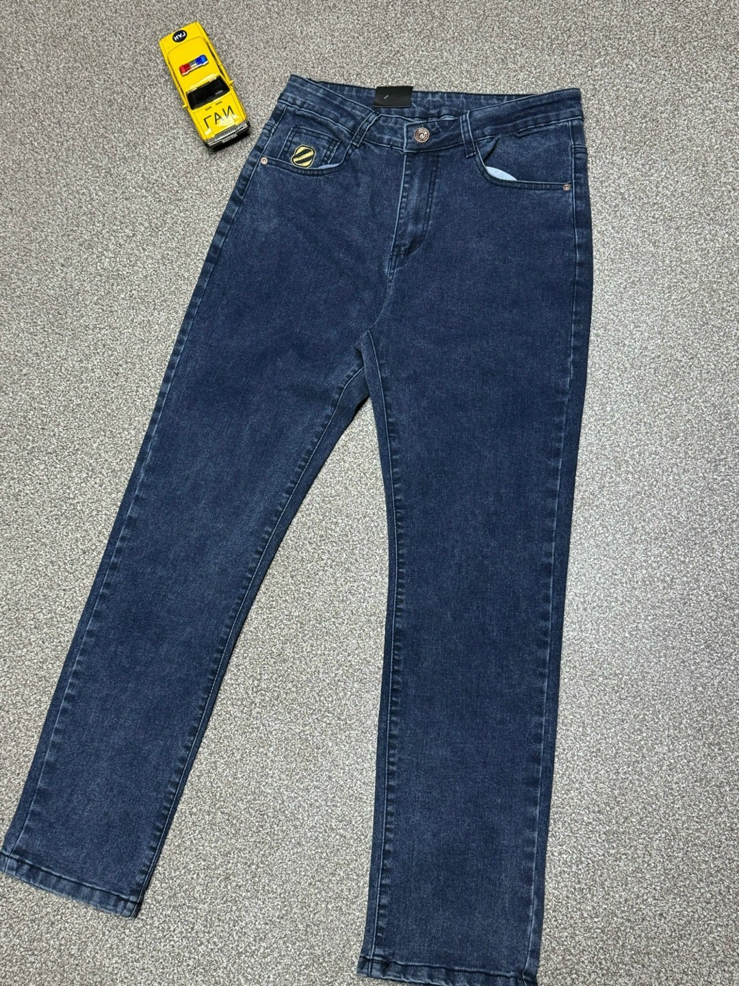 мужские джинсы,джинсы джинсы,темно синие джинсы,джинсы синее,женские джинсы