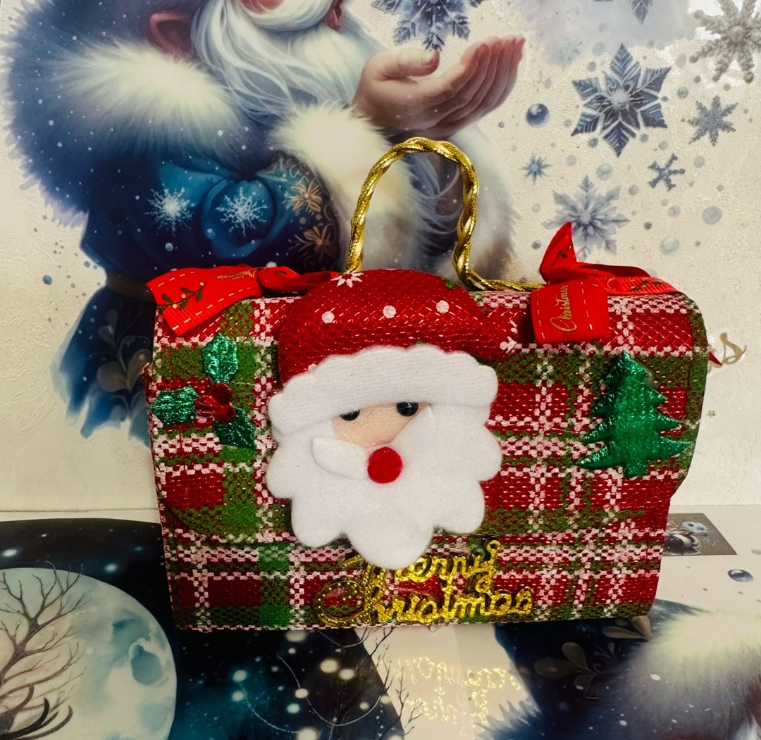 сумочка новогодняя,подарок новогодний,детские новогодние подарки,новогодняя упаковка портфельчик,новогодняя упаковка
