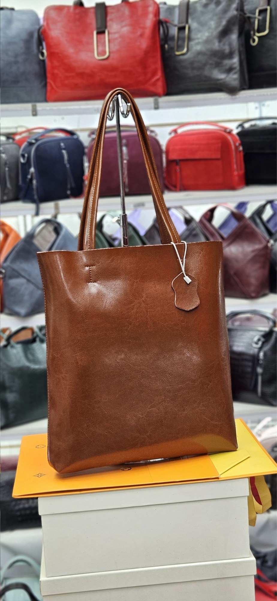 женская сумка шоппер из натуральной кожи,кожаная сумка женская,сумка из натуральной кожи женская,сумка шоппер из натуральной кожи,сумка тоут женская из натуральной кожи