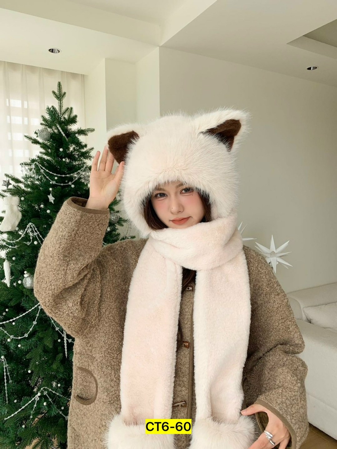 плюшевая шапка,шапка зимняя теплая,шапка женская зимняя,шапка шарф с ушками,шапка с шарфом