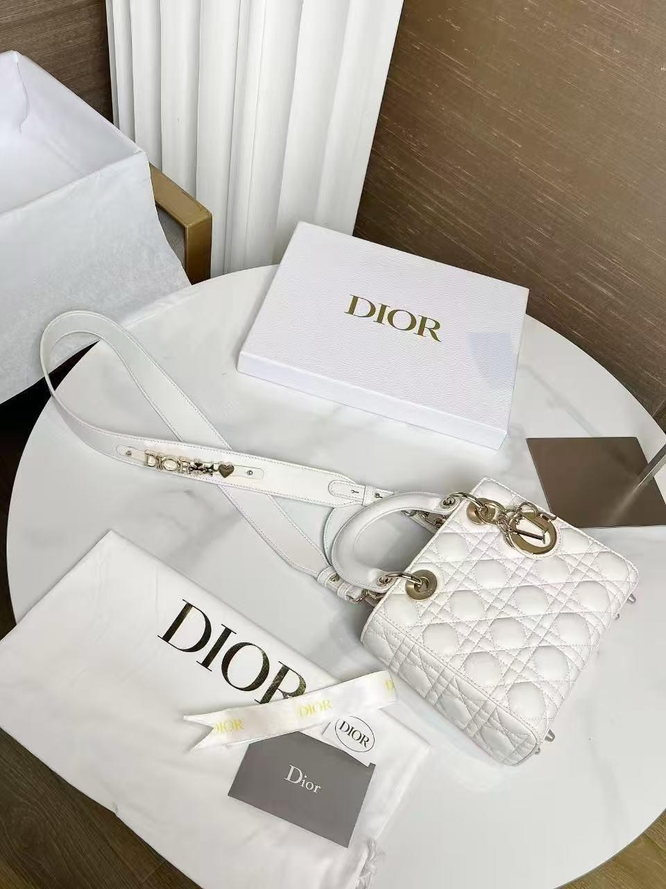 сумка кристиан диор белая,сумка диор леди диор,сумка dior,сумка диор,сумка диор белая