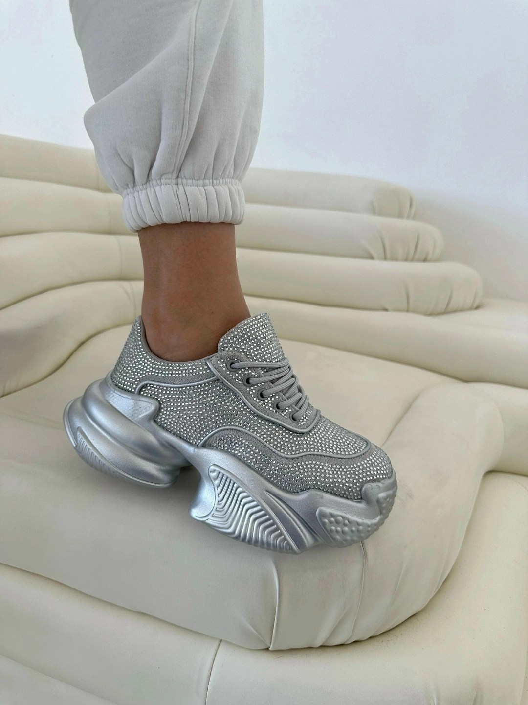 женские кроссовки, женская,кроссовки,кроссовки со стразами,блестящие кроссовки