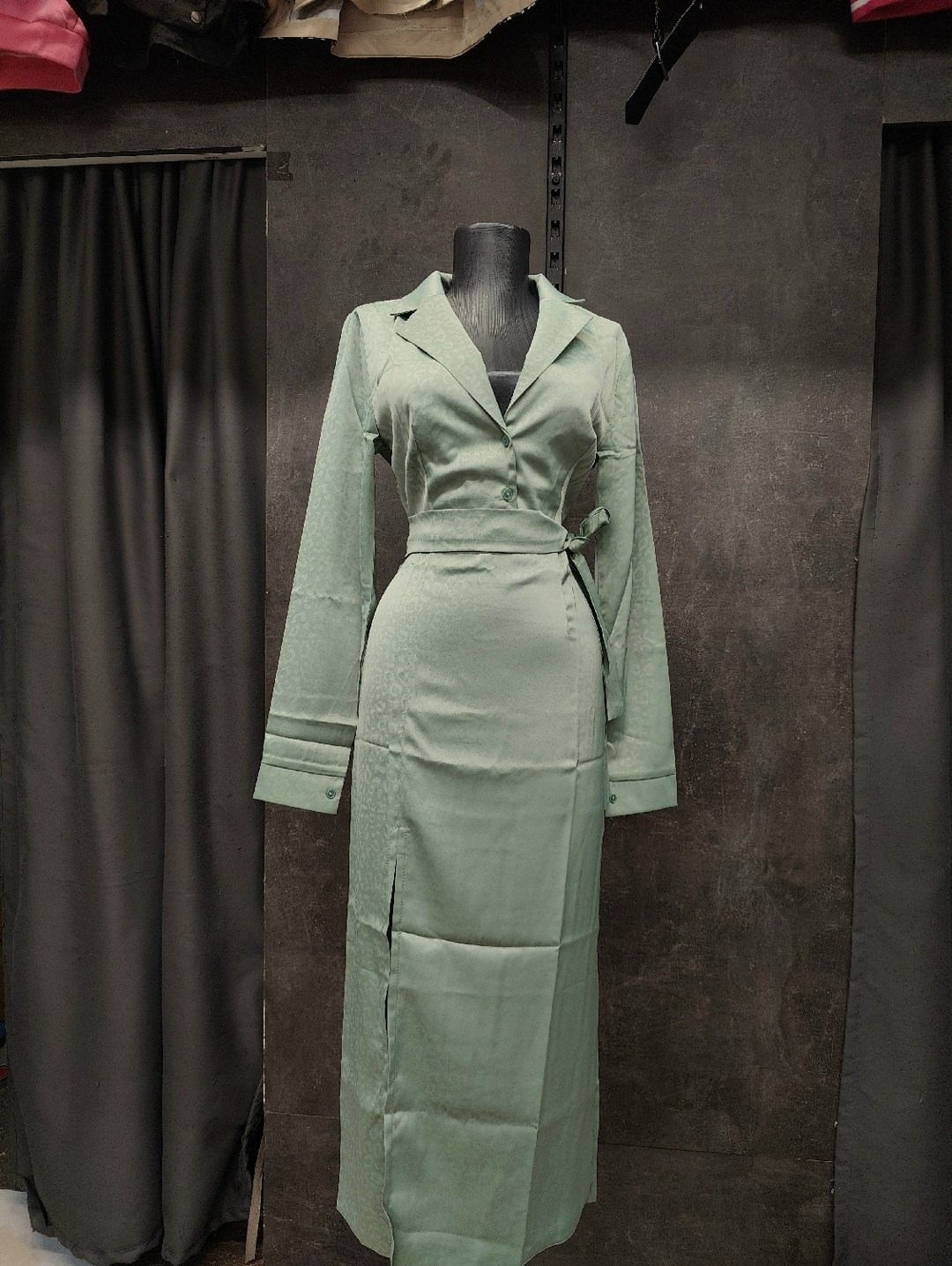 платье черное,кожаное платье,атласный халат,женский кожаный плащ,кожаные плащи