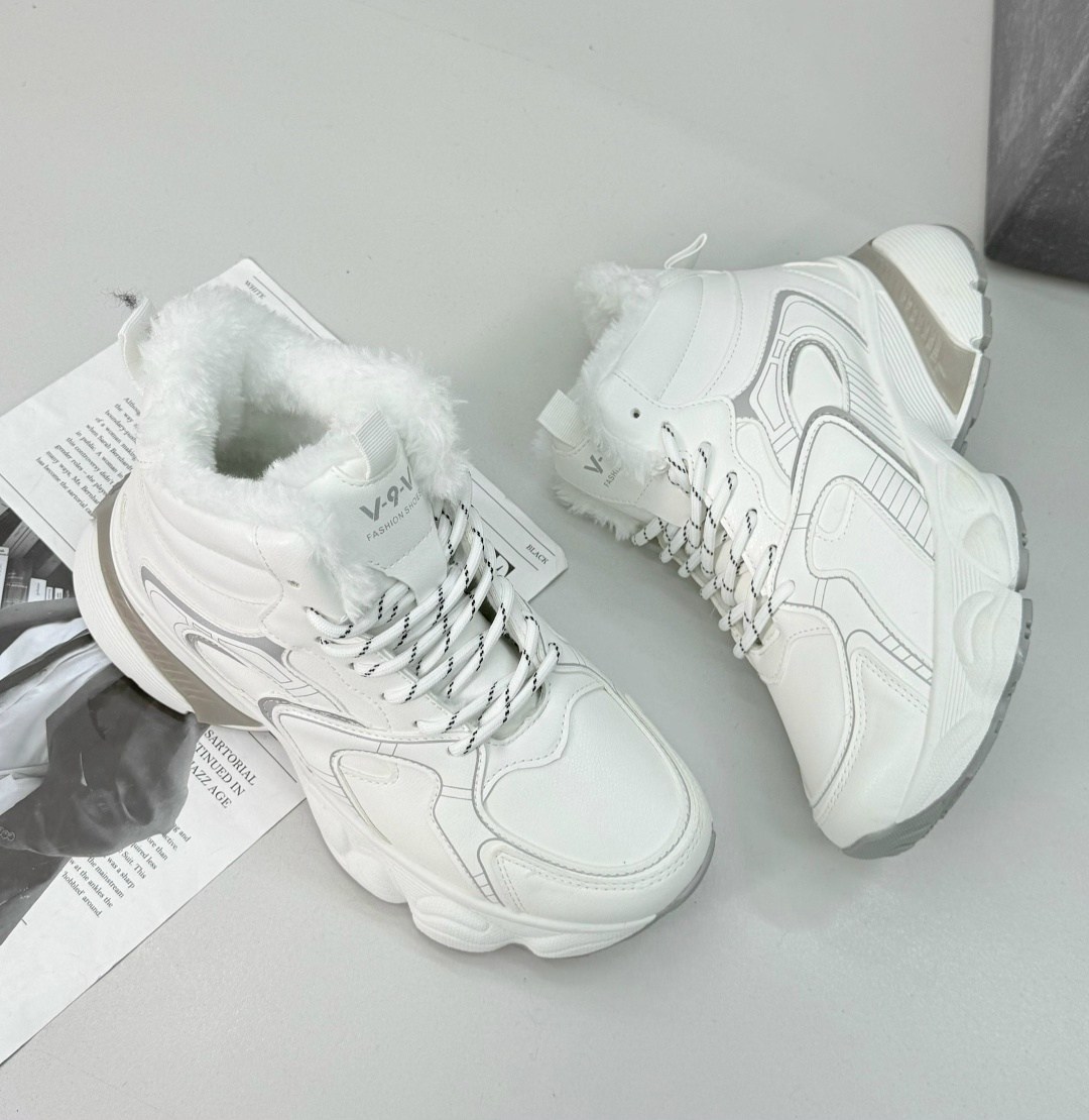 кроссовки женскиe,теплые кроссовки,женские зимние кроссовки,женские зимние кроссовки reebok бежевые,женские массивные кроссовки