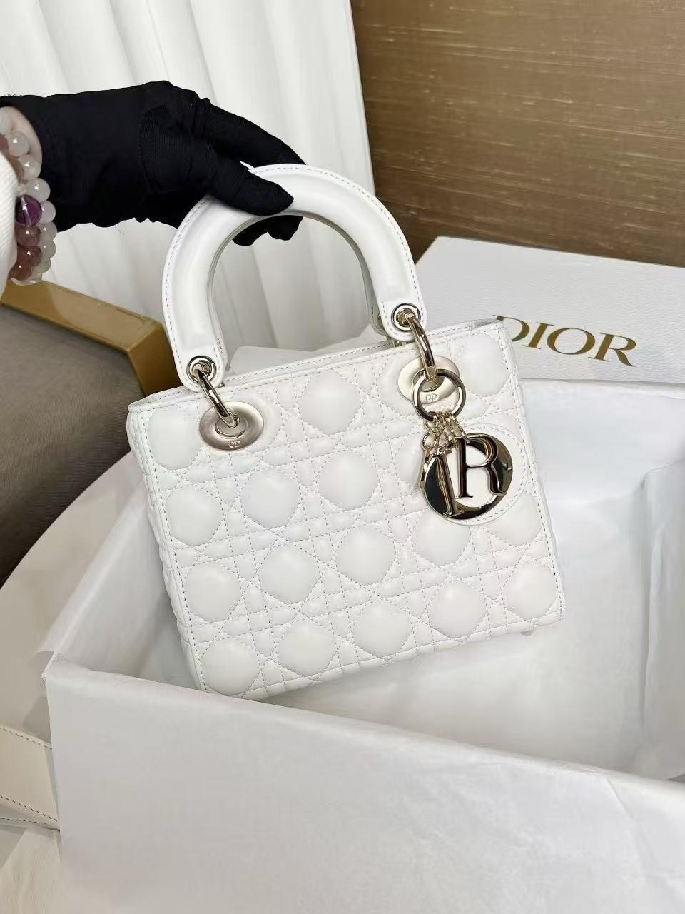сумка кристиан диор белая,сумка диор леди диор,сумка dior,сумка диор,сумка диор белая