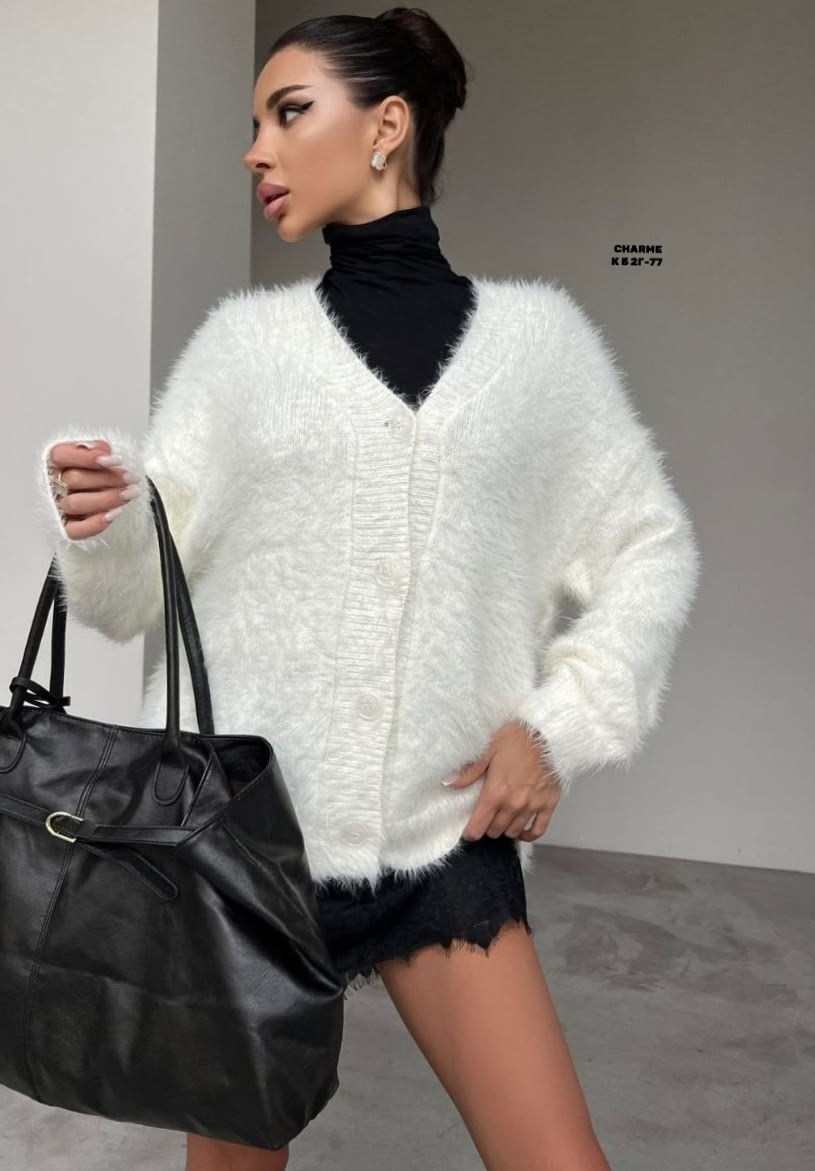 свитер пушистый,свитера женские,свитер,свитер женский из ангоры,вязаные свитера