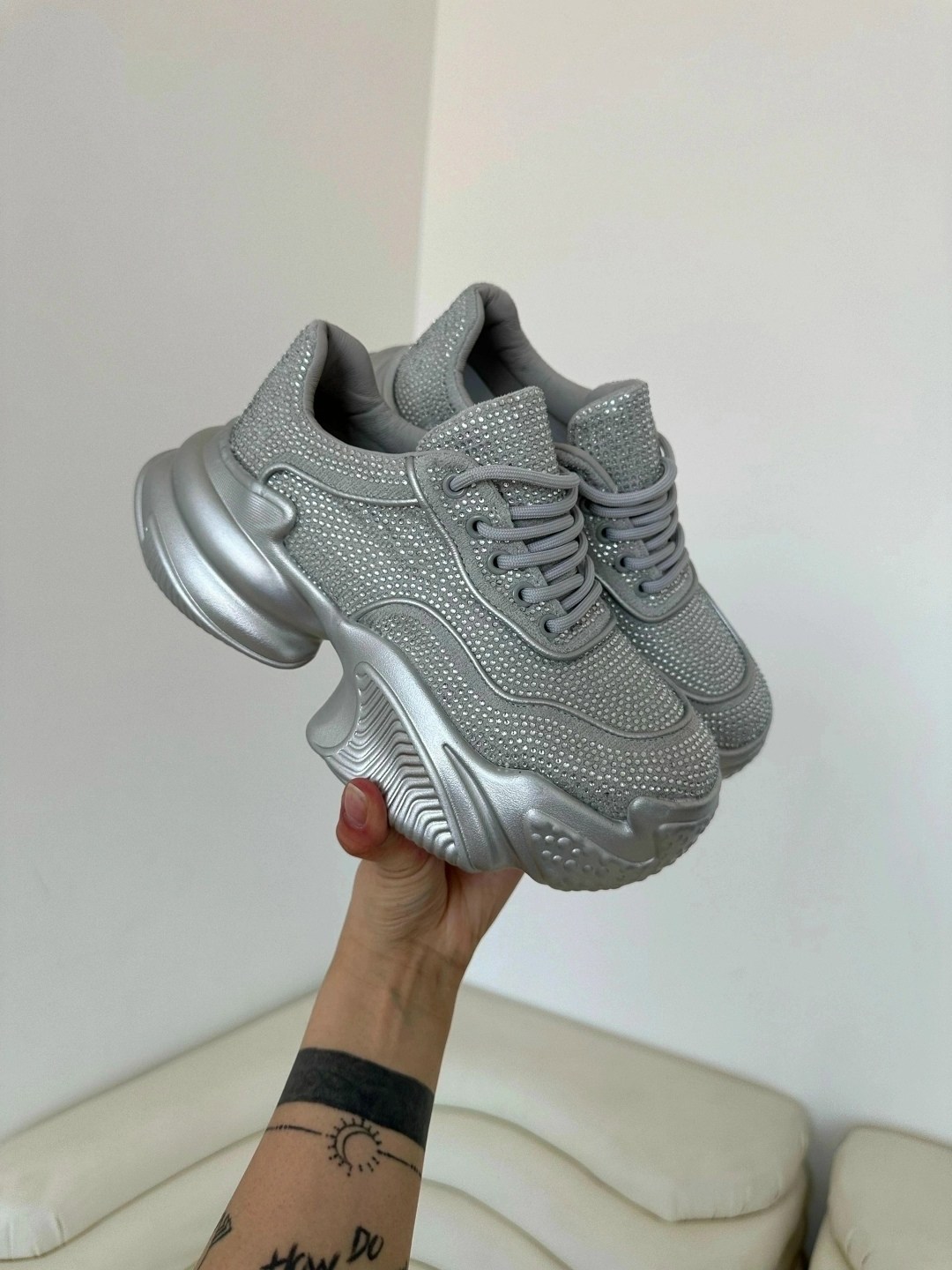 женские кроссовки, женская,кроссовки,кроссовки со стразами,блестящие кроссовки