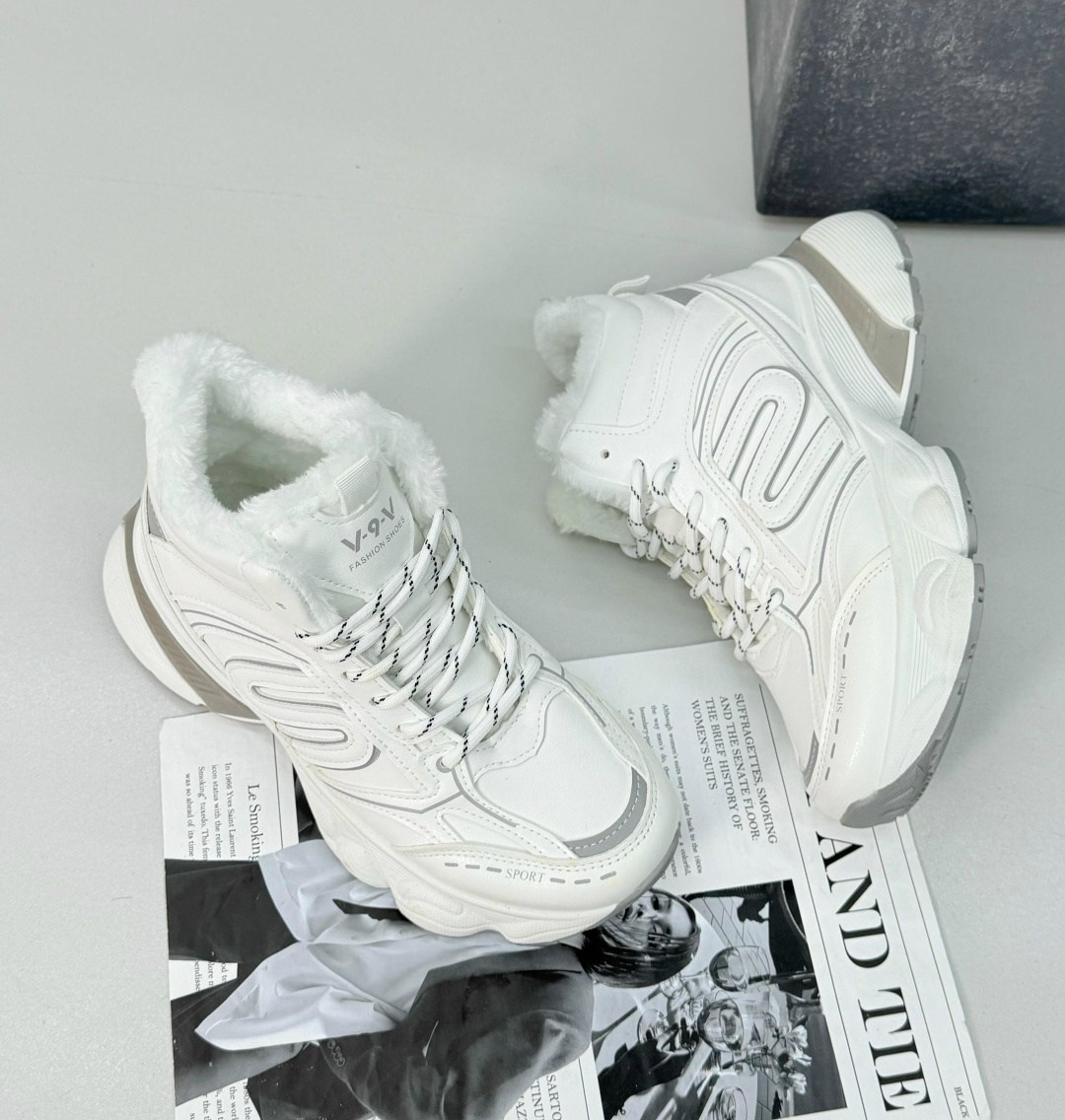 кроссовки женскиe,теплые кроссовки,женские зимние кроссовки,женские зимние кроссовки reebok бежевые,женские массивные кроссовки