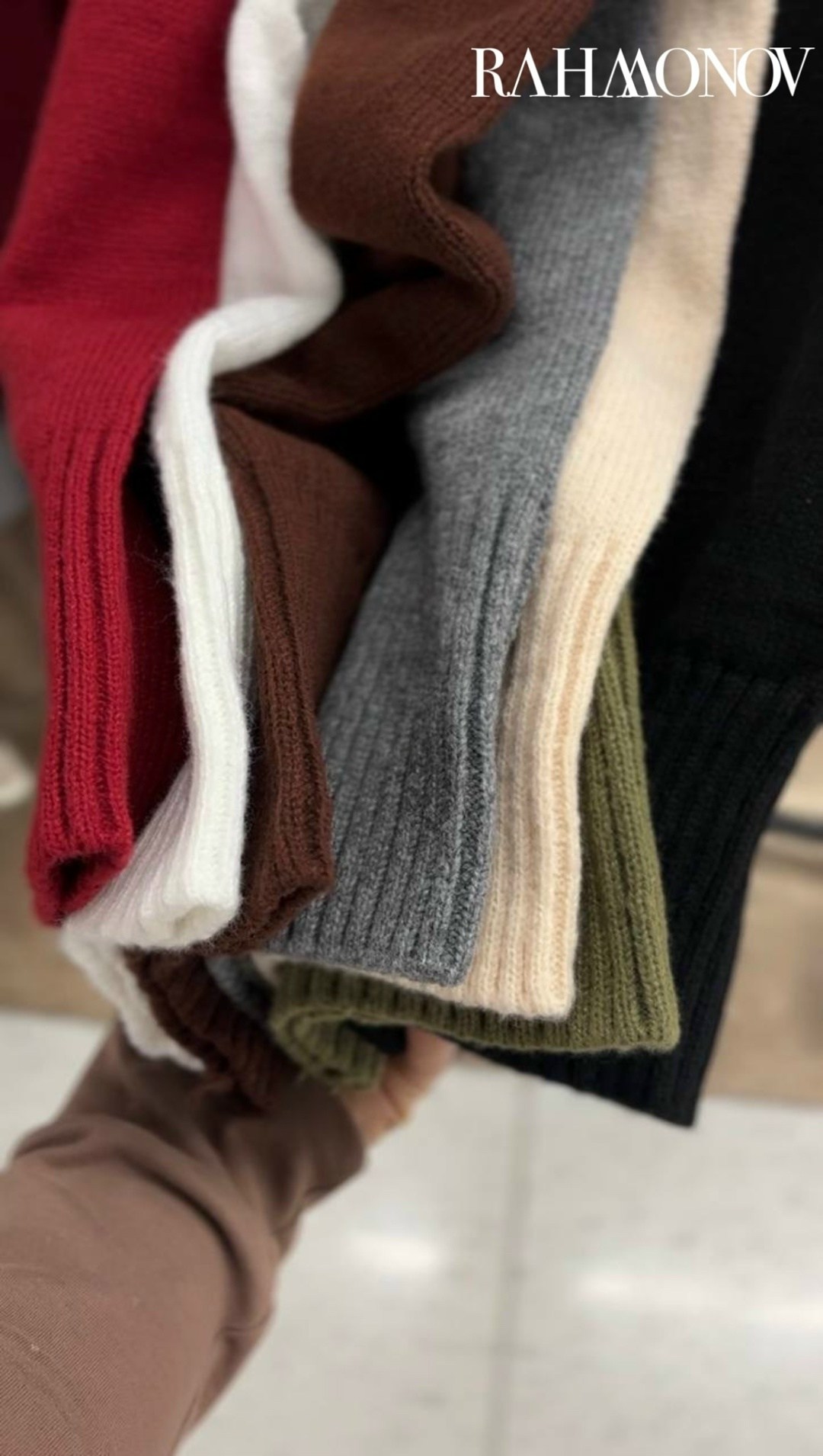 вязаные свитера,свитер шерстяное,свитер,уютный свитер,вязаный пуловер