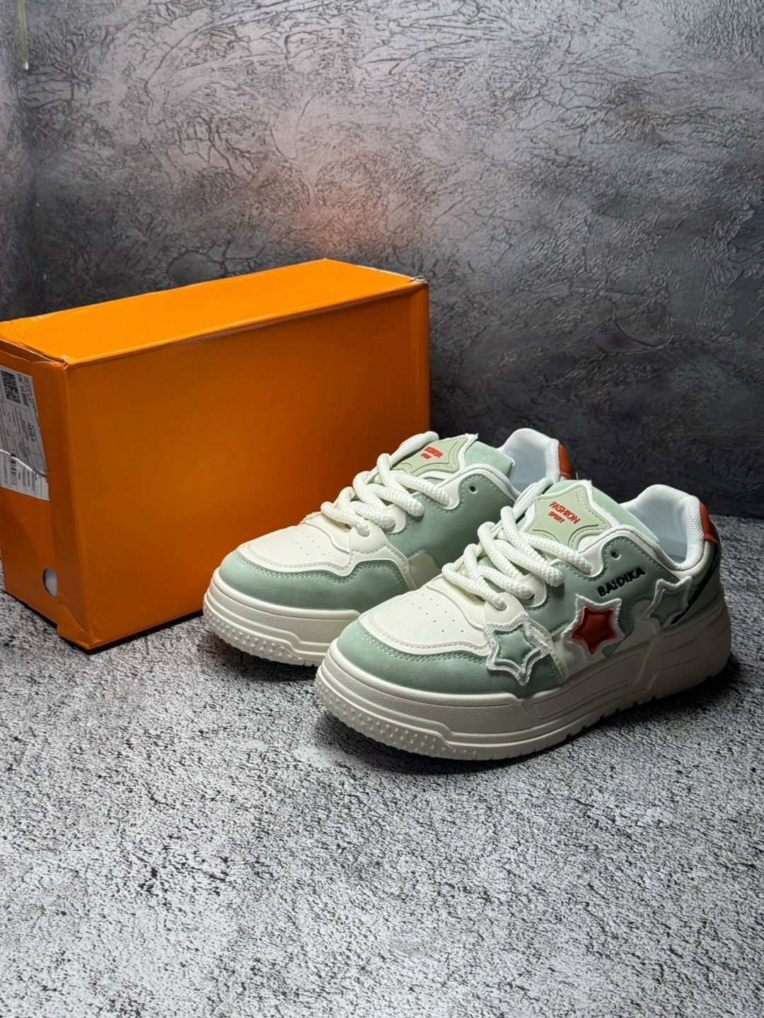 женские кроссовки, кроссовки,зелёные кроссовки,,спортивная