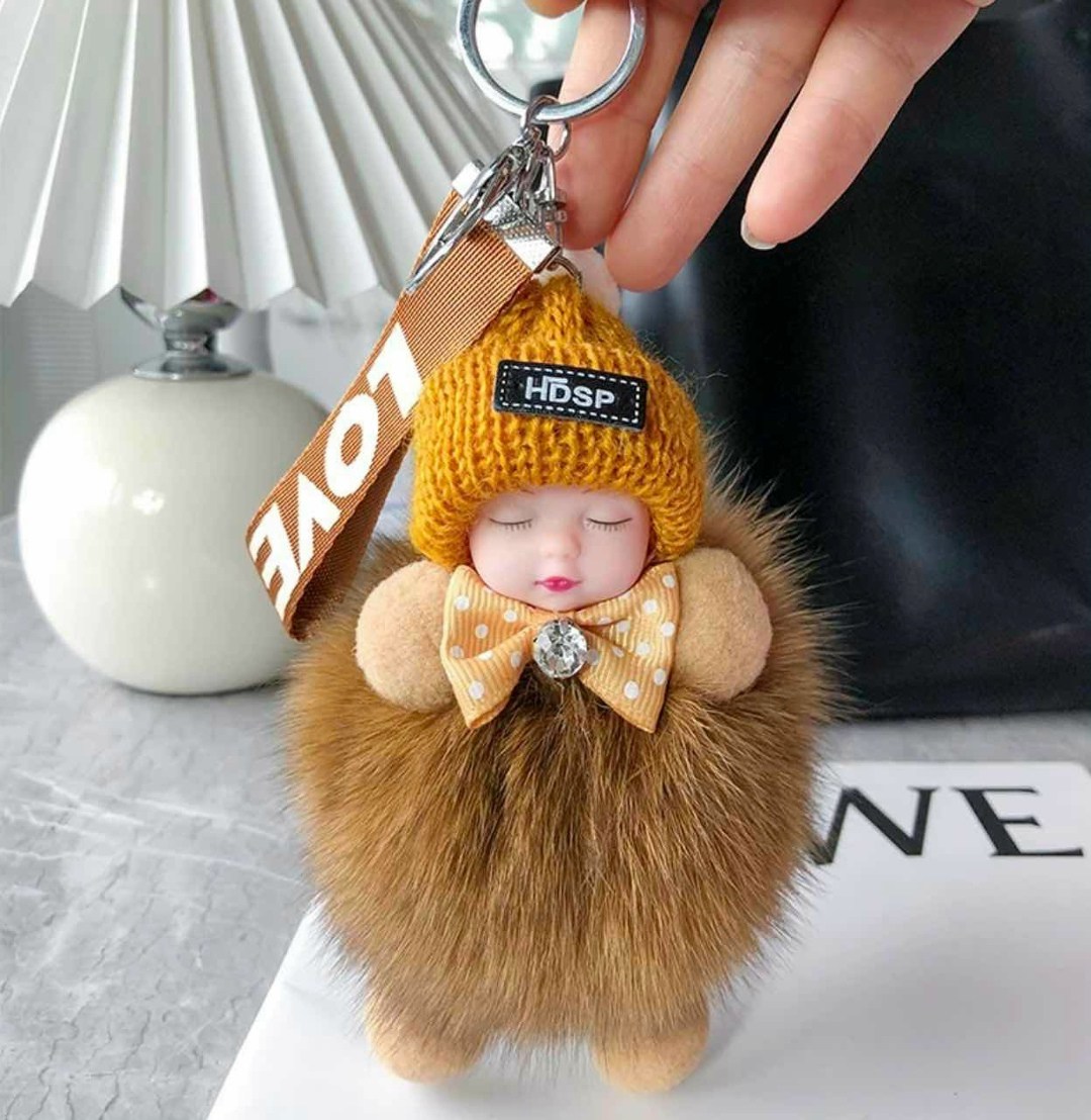 меховой брелок,брелок спящая кукла,кукла брелок,брелок куколка мехом,брелок плюшевый