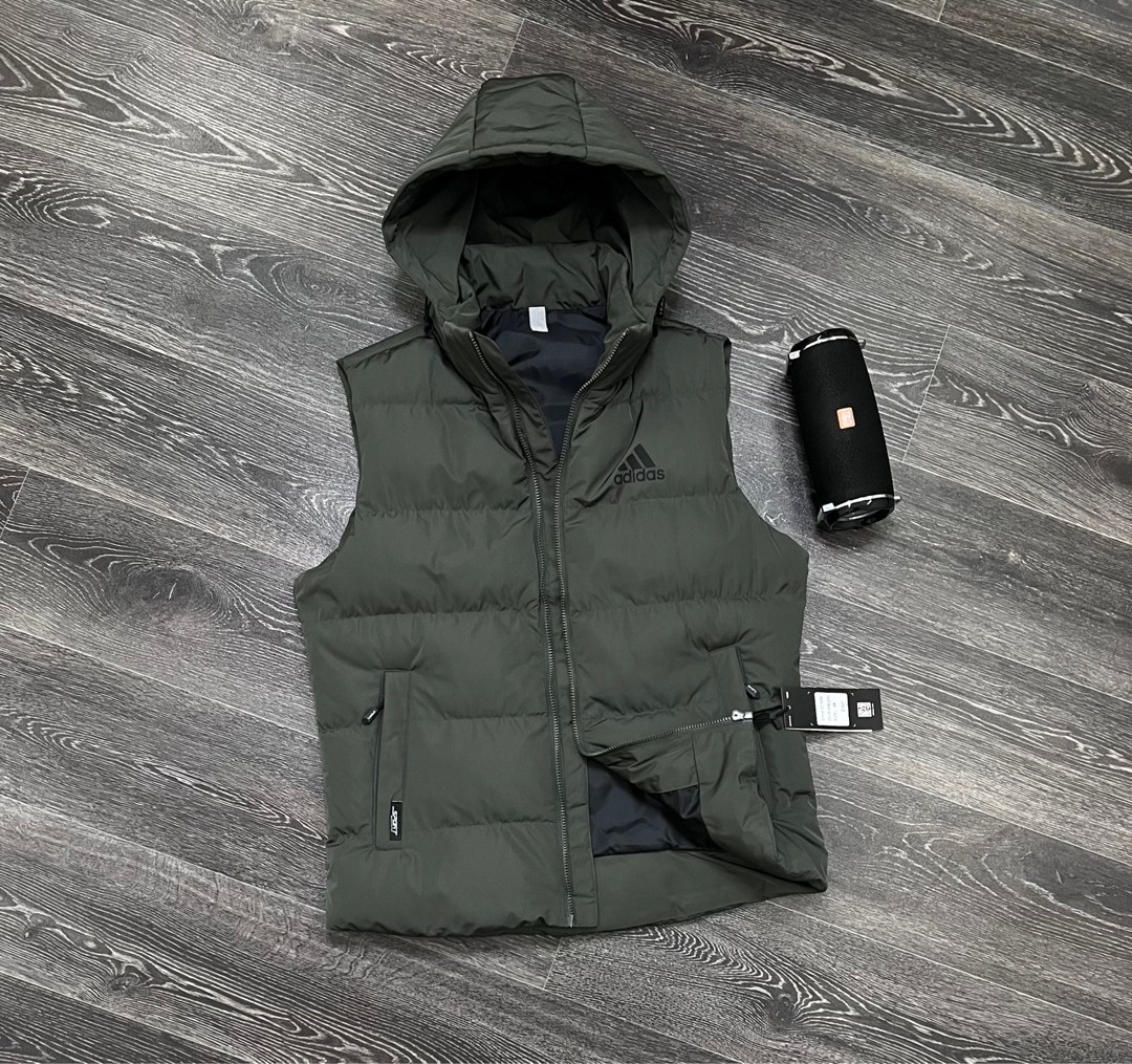 жилетка адидас,мужские жилеты adidas,жилет утепленный adidas,жилет с капюшоном мужской,жилетка adidas