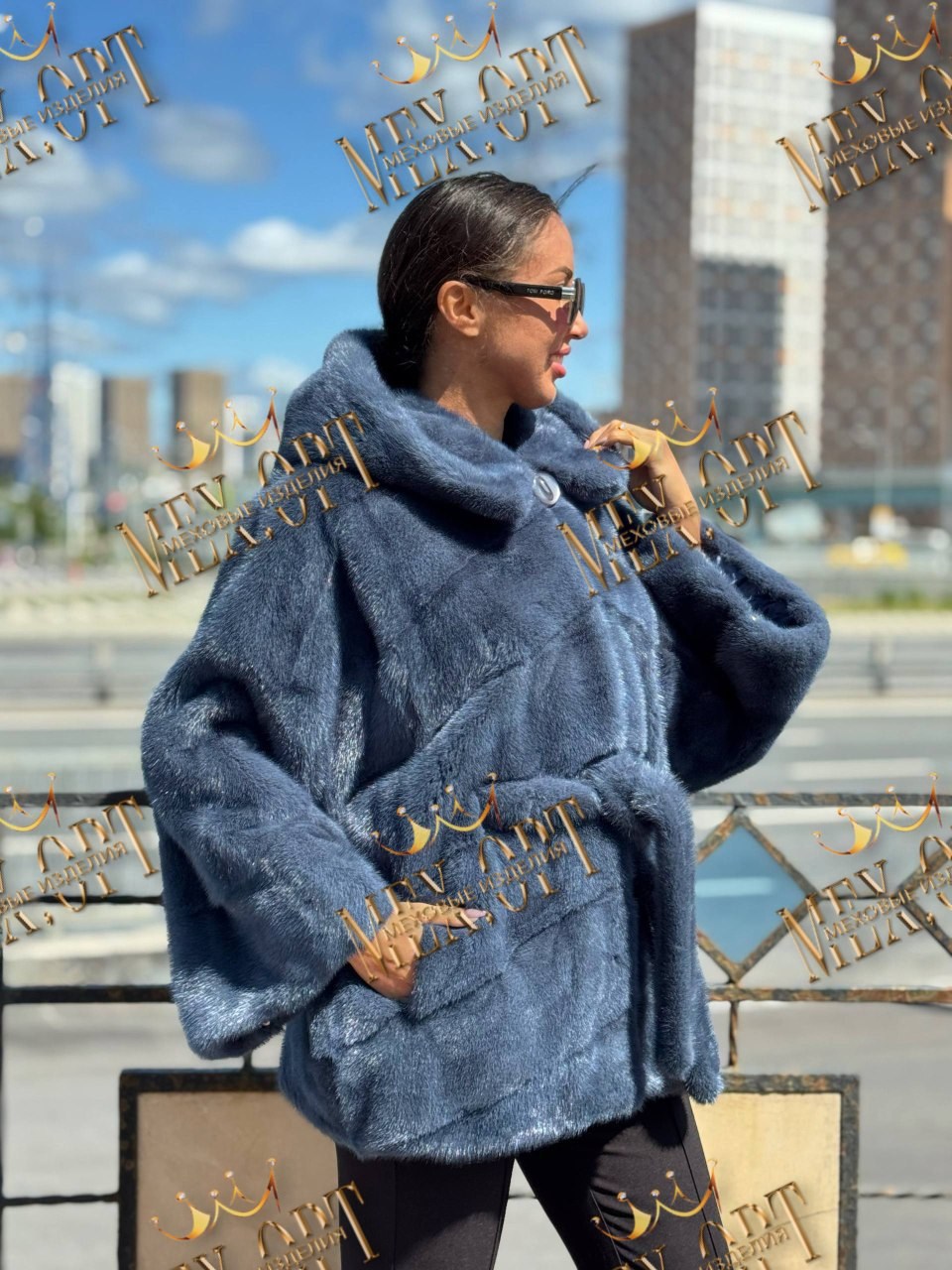шубы норковые,шуба нафа голубая,голубая норковая шуба,полушубок с капюшоном,шубка