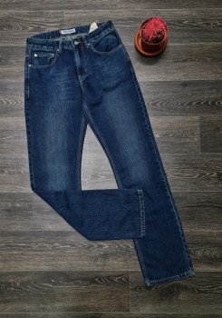 Джинсы