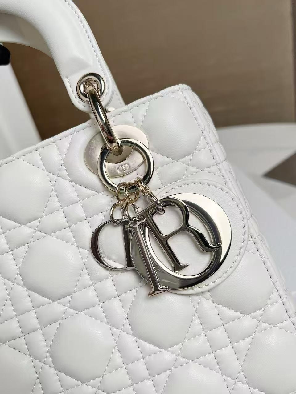 сумка кристиан диор белая,сумка диор леди диор,сумка dior,сумка диор,сумка диор белая
