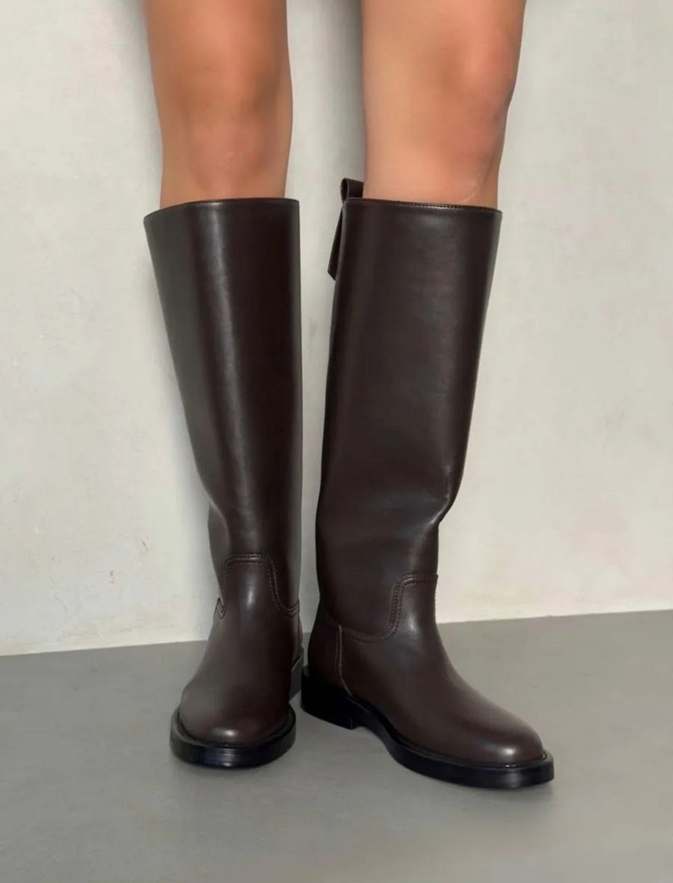 кожаные сапоги,женские сапоги,сапоги модные,сапоги трубы,стильные сапоги