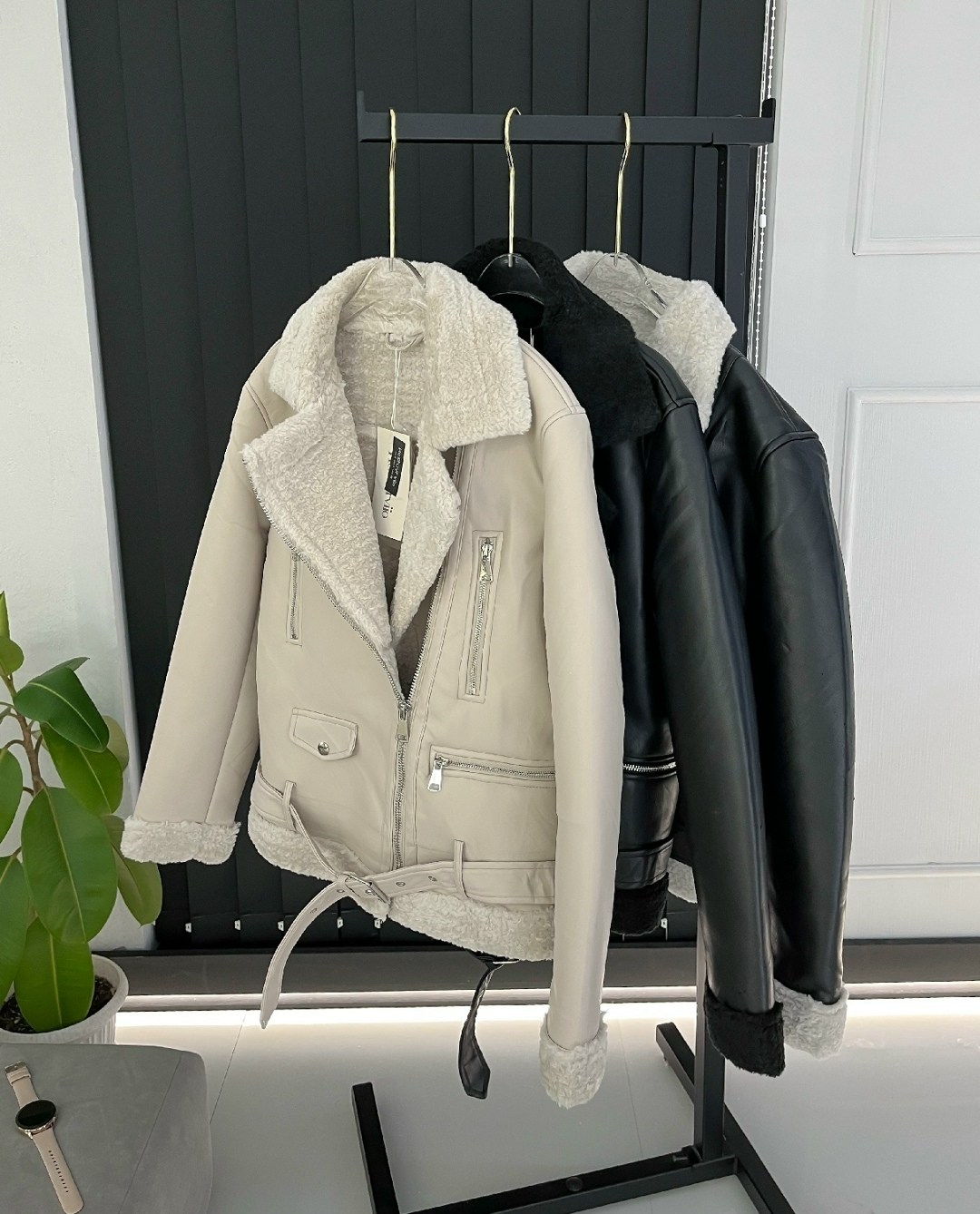 стильная дубленка,женская дублёнка,дубленка женская авиатор,бежевая дубленка,дубленка зимняя