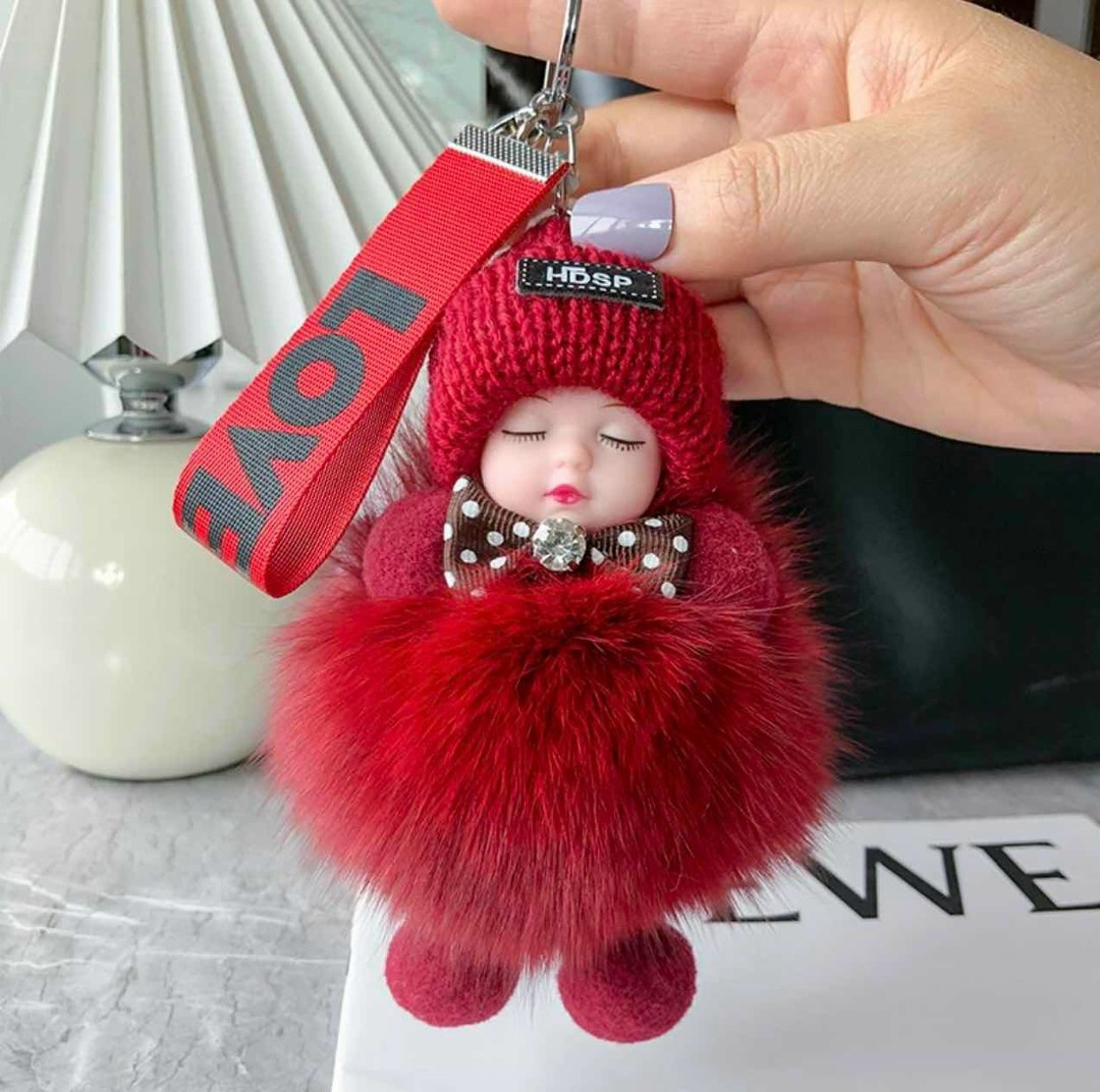 меховой брелок,брелок спящая кукла,кукла брелок,брелок куколка мехом,брелок плюшевый