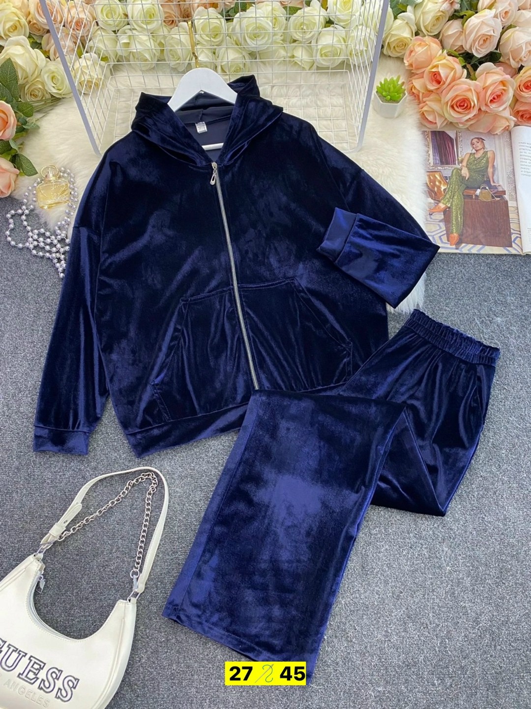 cпортивный костюм велюровый,спортивные костюмы женские,костюм велюровый,спортивные костюм,костюмы двойки