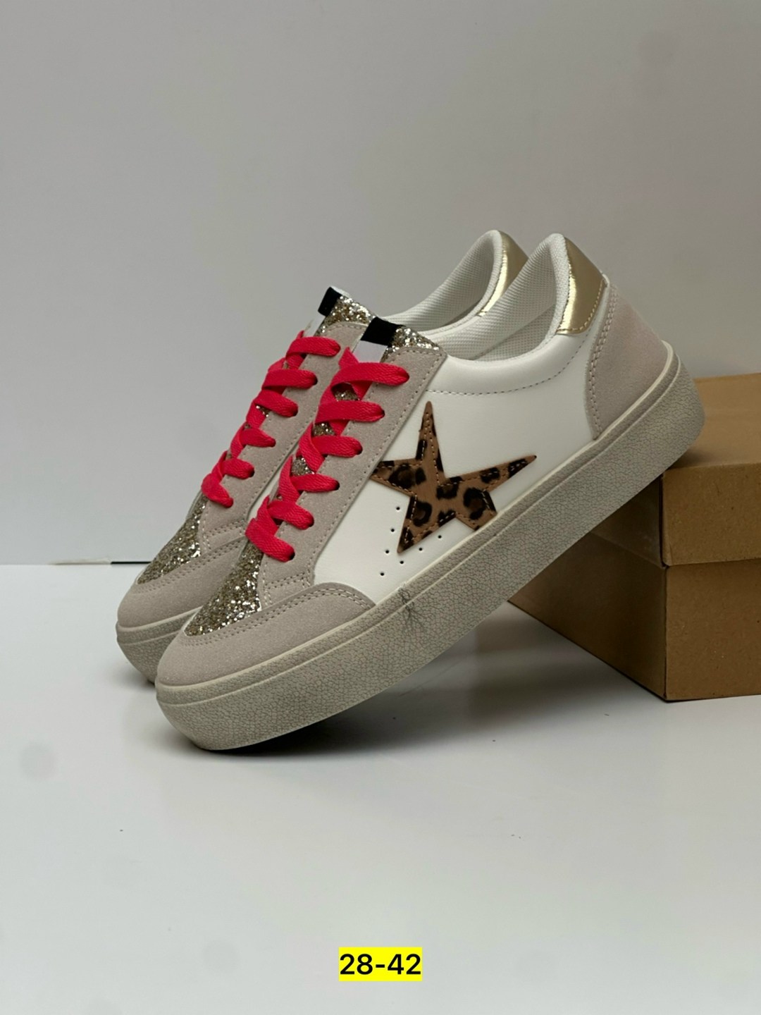 ,стильные кеды,обуви,блестящие кроссовки, женская