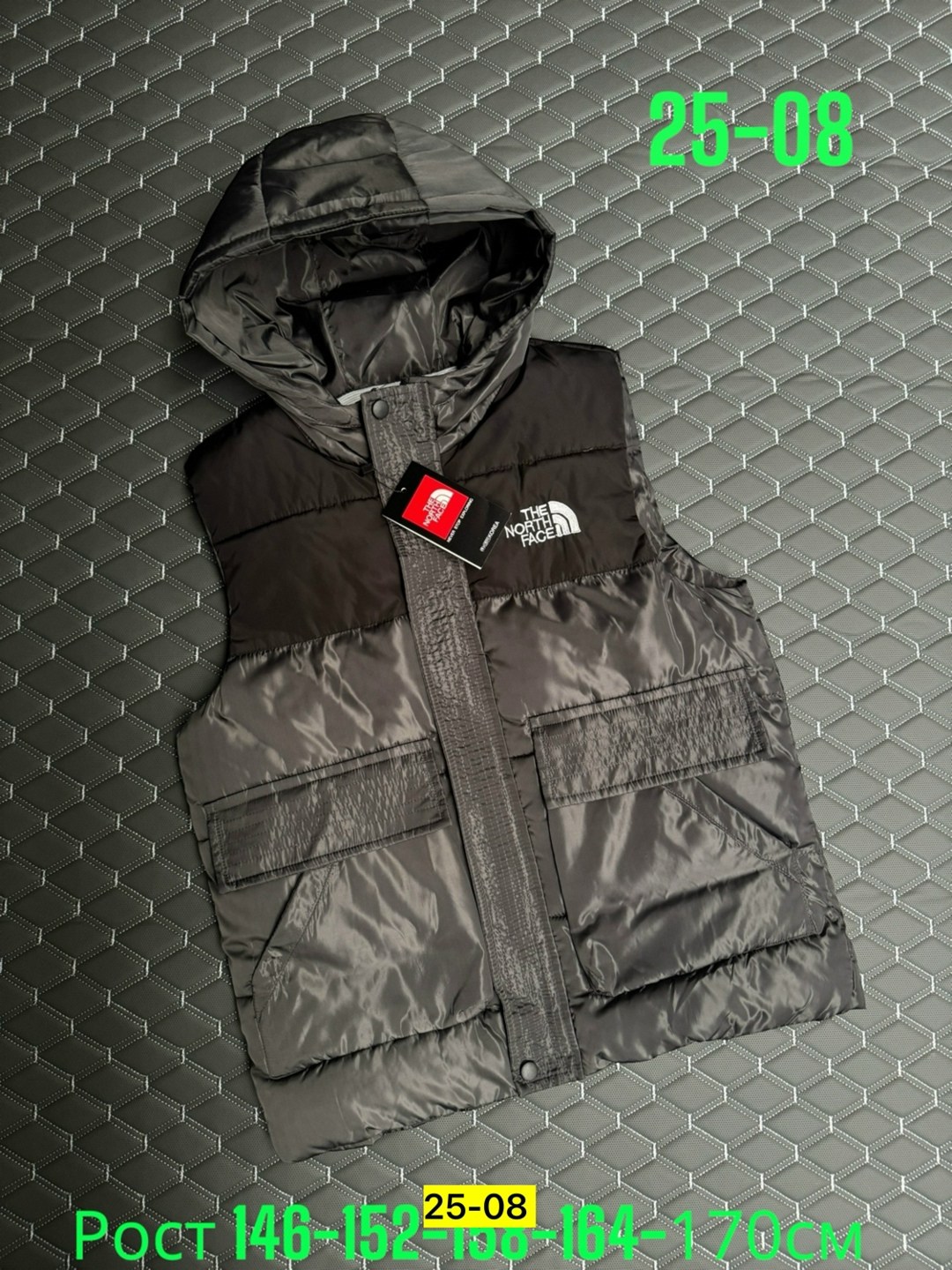 жилетка,жилет,жилетка детская,жилетка безрукавка,жилетка демисезонная