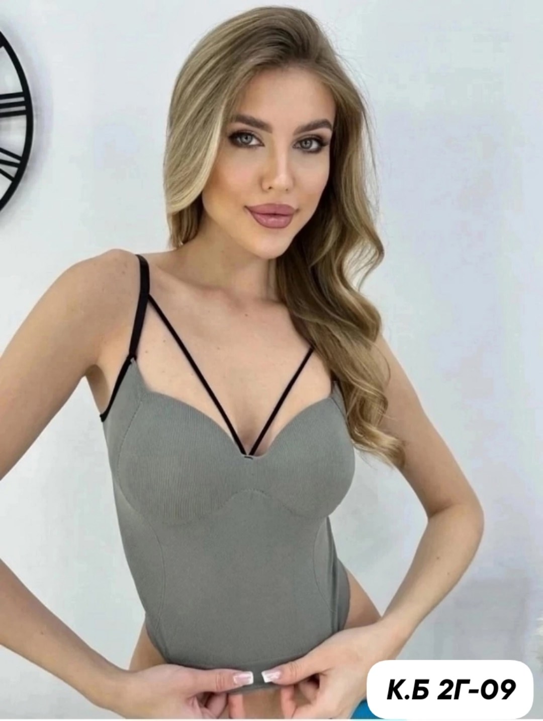 топ женский,женский кроп топ,кроп топ,топик с вырезом,топик