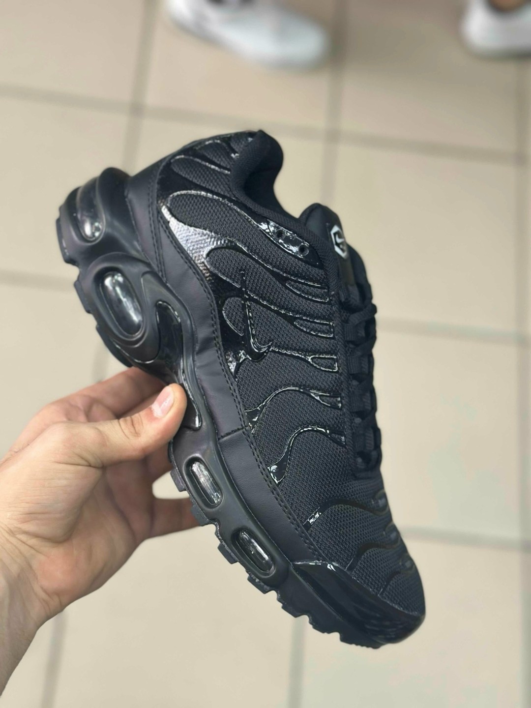 кроссовки nike air max plus tn,nike air max tn plus black,nike air max plus tn,кроссовки nike air max plus,кроссовки мужские nike air max plus