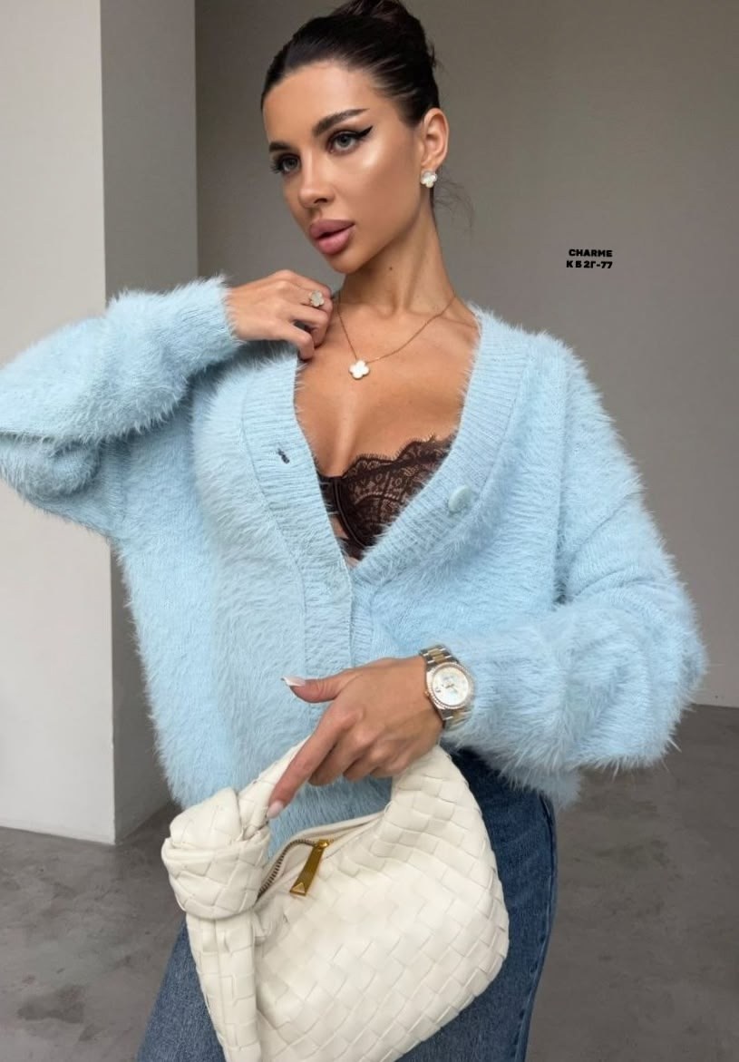 свитер пушистый,свитера женские,свитер,свитер женский из ангоры,вязаные свитера