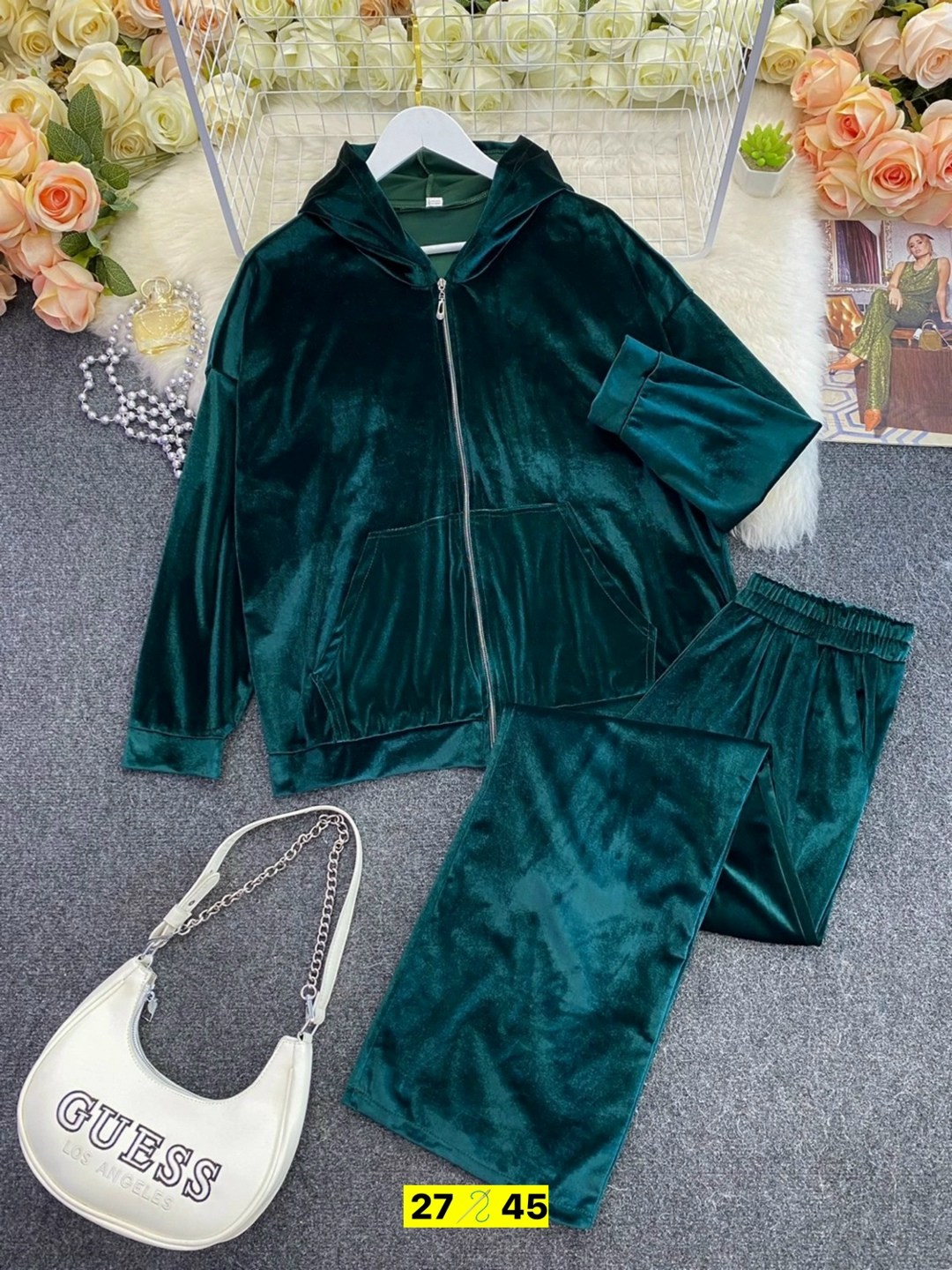 cпортивный костюм велюровый,спортивные костюмы женские,костюм велюровый,спортивные костюм,костюмы двойки