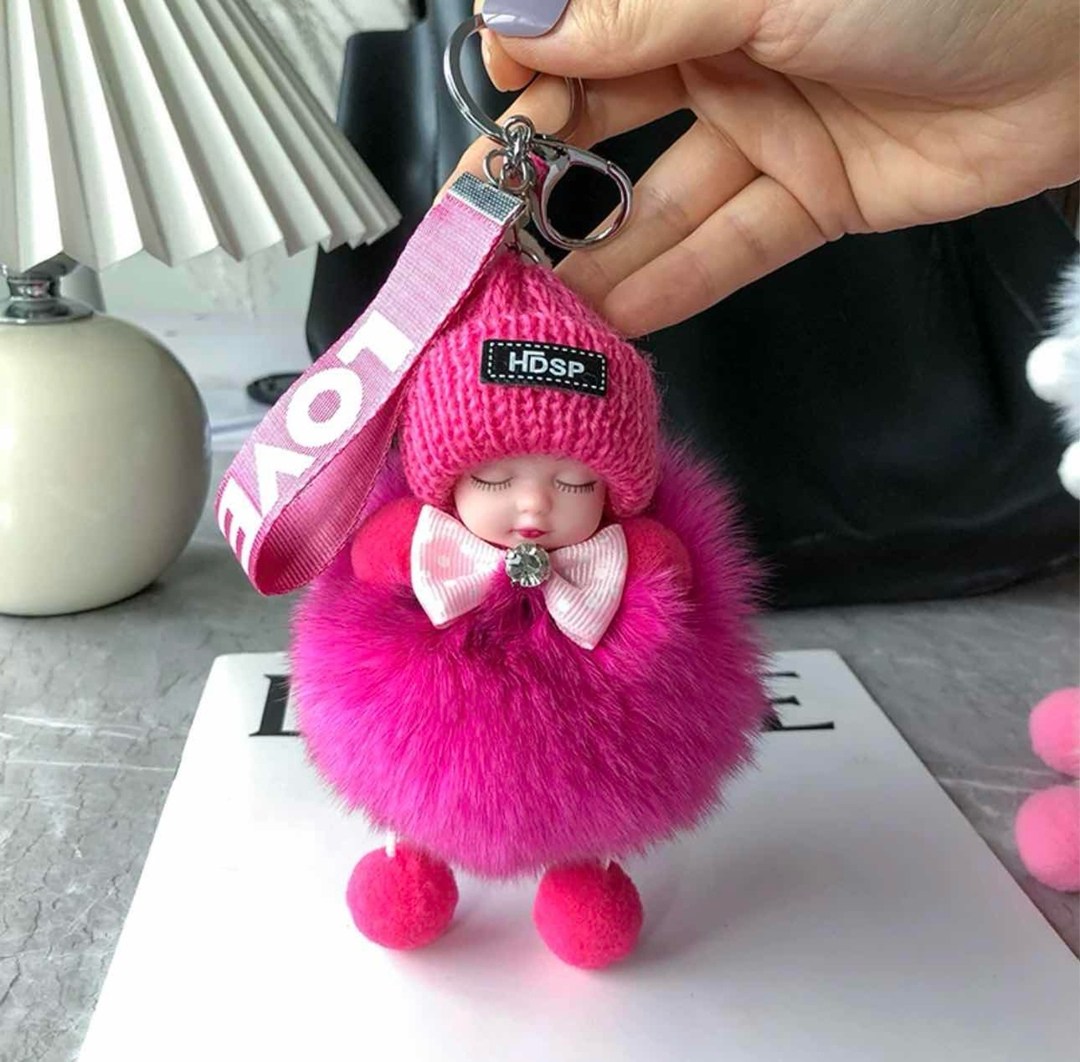 меховой брелок,брелок спящая кукла,кукла брелок,брелок куколка мехом,брелок плюшевый