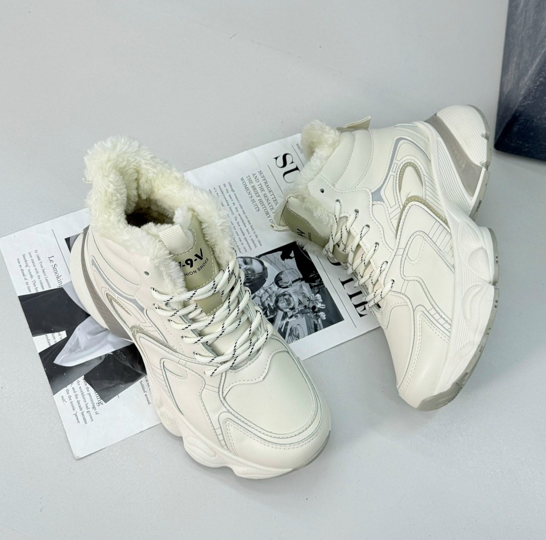 кроссовки женскиe,теплые кроссовки,женские зимние кроссовки,женские зимние кроссовки reebok бежевые,женские массивные кроссовки