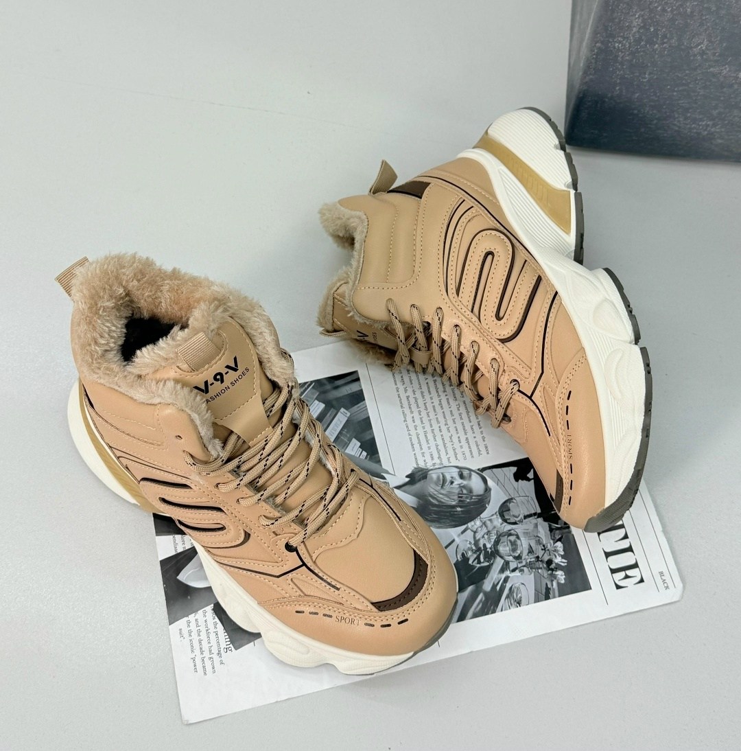 кроссовки женскиe,теплые кроссовки,женские зимние кроссовки,женские зимние кроссовки reebok бежевые,женские массивные кроссовки