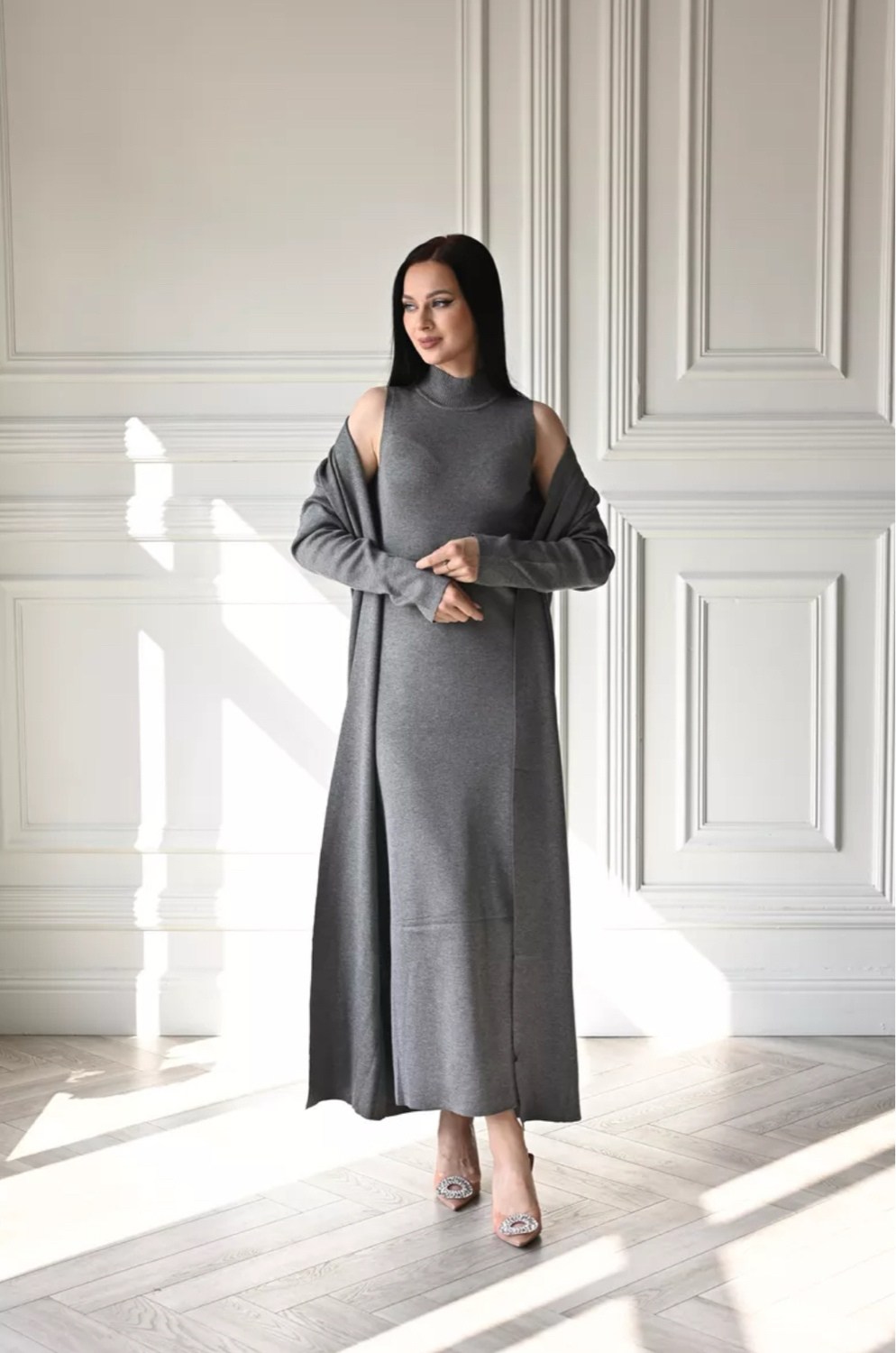 трикотажное платье,платье с высоким воротником,платье миди,женские платья,платье