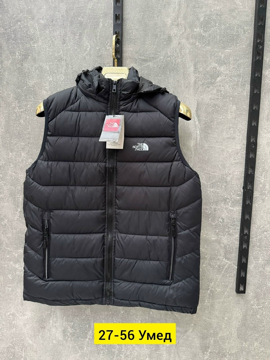 жилетка прада мужская,жилетка мужская,жилет мужской,мужской утепленный жилет,безрукавка мужская