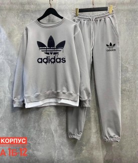 Костюм