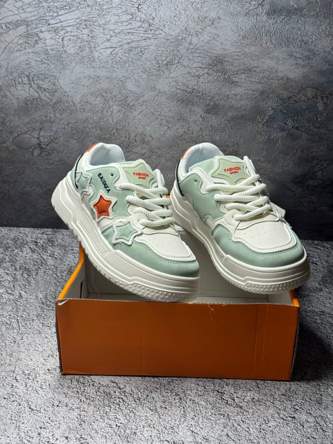 женские кроссовки, кроссовки,зелёные кроссовки,,спортивная