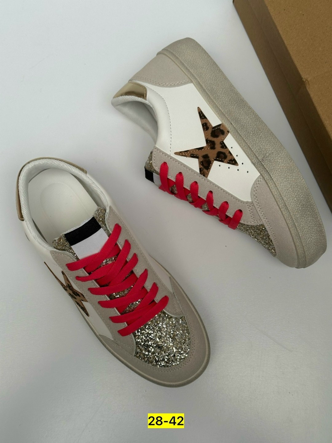 ,стильные кеды,обуви,блестящие кроссовки, женская