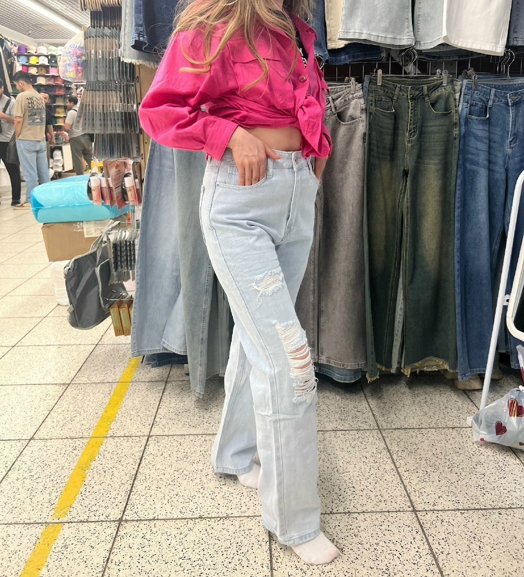 брюки джинсы,женские джинсы,стильные джинсы,джинсы женские широкие,джинсы для девушек