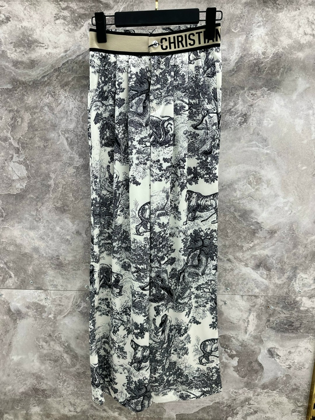 брюки модные,повседневные брюки,брюки стильные,брюки с принтом,штаны с принтом