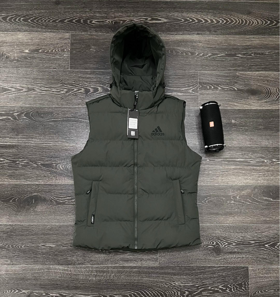 жилетка адидас,мужские жилеты adidas,жилет утепленный adidas,жилет с капюшоном мужской,жилетка adidas