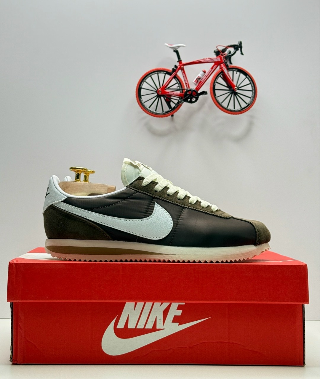 кроссовки nike cortez,кроссовки nike classic cortez,кроссовки nike classic cortez leather,кроссовки мужские nike cortez,кроссовки мужские nike classic cortez