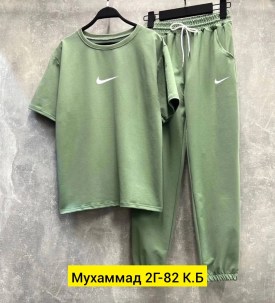 Костюм