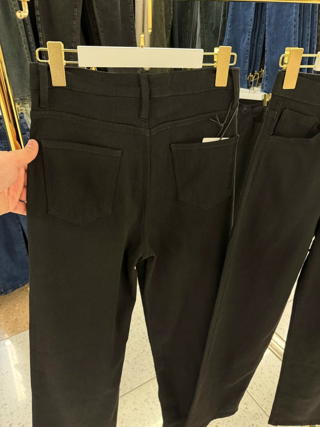 брюки джинсы,джинсы клеш черные,женские джинсы,широкие черные джинсы,прямые джинсы