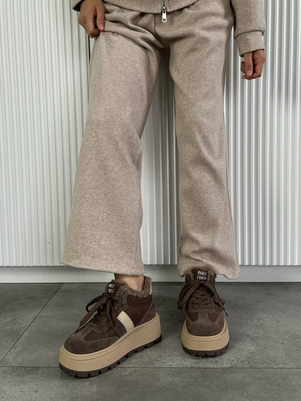 , женская,зимняя ,женские кроссовки,кроссовки зимнее