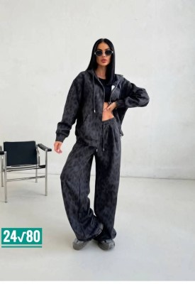 Костюм
