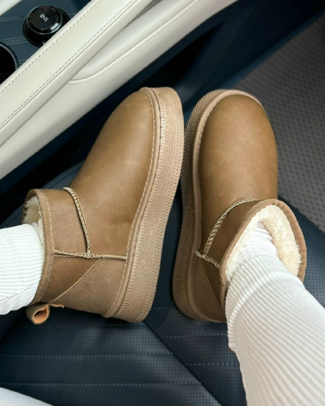 женские угги,,зимняя женская ,женские зимние угги,угги на платформе