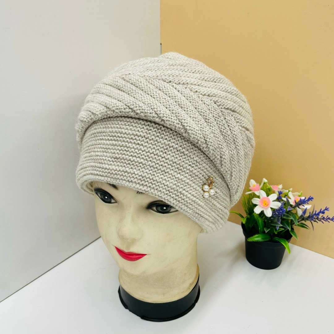 шапка женская вязаная,шапка женская,шапка для женщин,шапка вязаная,шапка зимняя женская