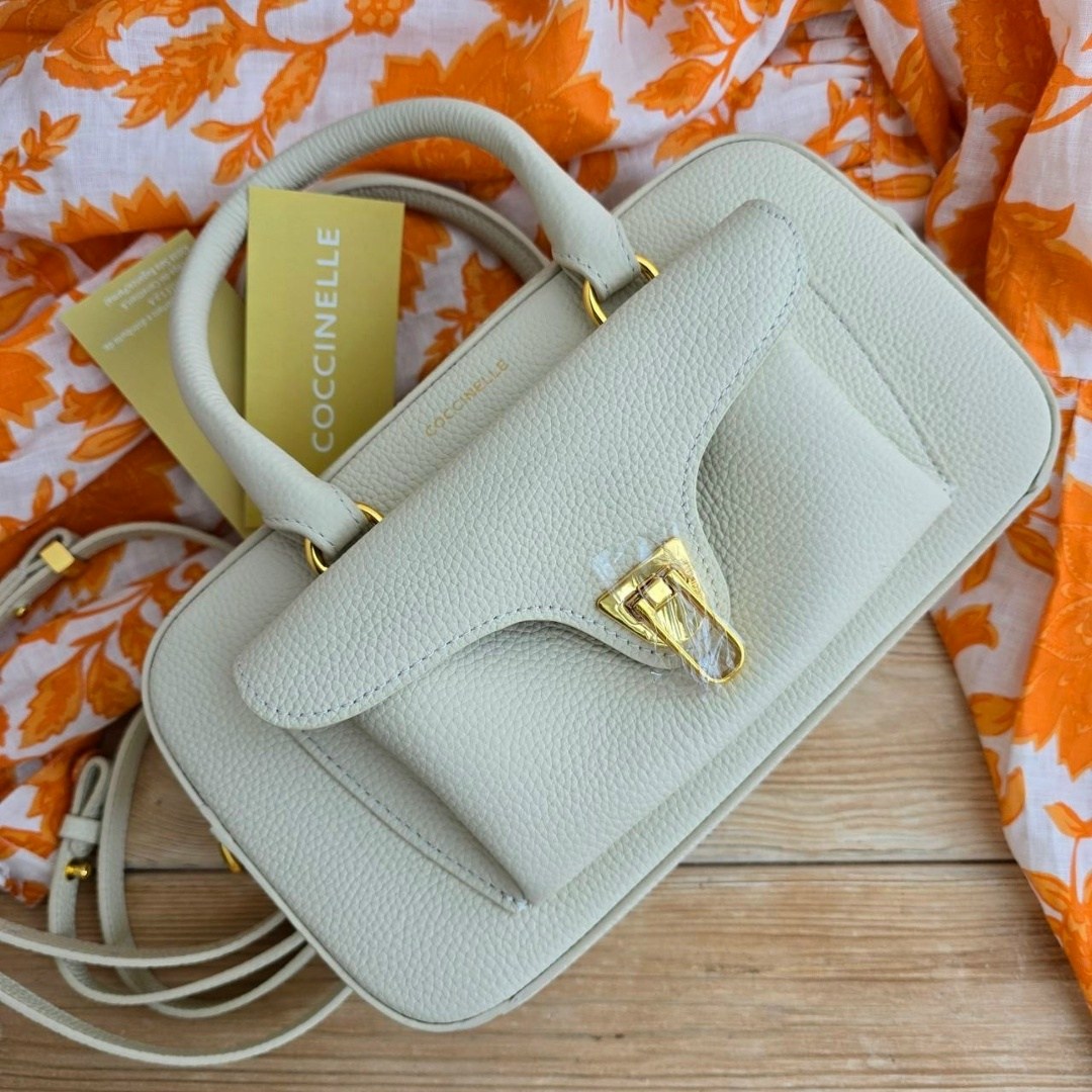 сумка coccinelle,сумка женская,сумка,женская сумка coccinelle,сумочки