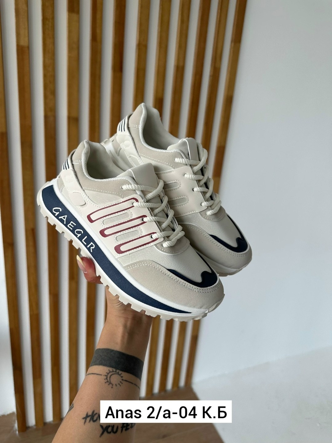 кроссовки женскиe,повседневные кроссовки,кроссовки модные,,спортивная