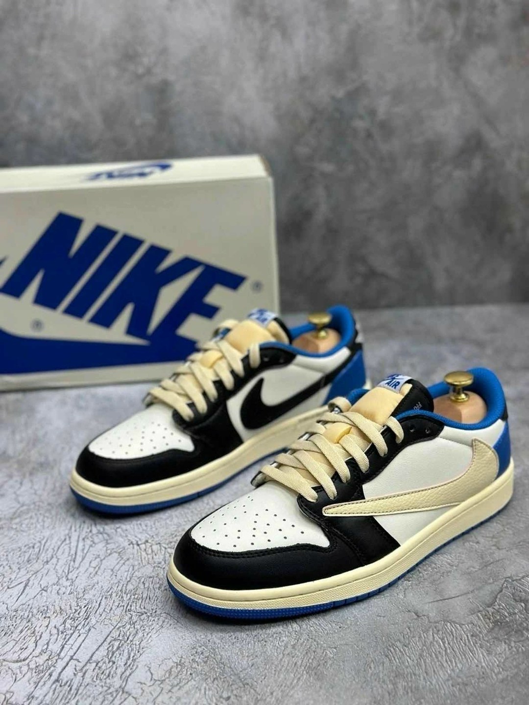 nike air jordan 1 low travis scott,air jordan 1 low travis scott,nike air jordan 1 low travis scott x fragment,nike air jordan 1 low x travis scott,nike air jordan 1 low